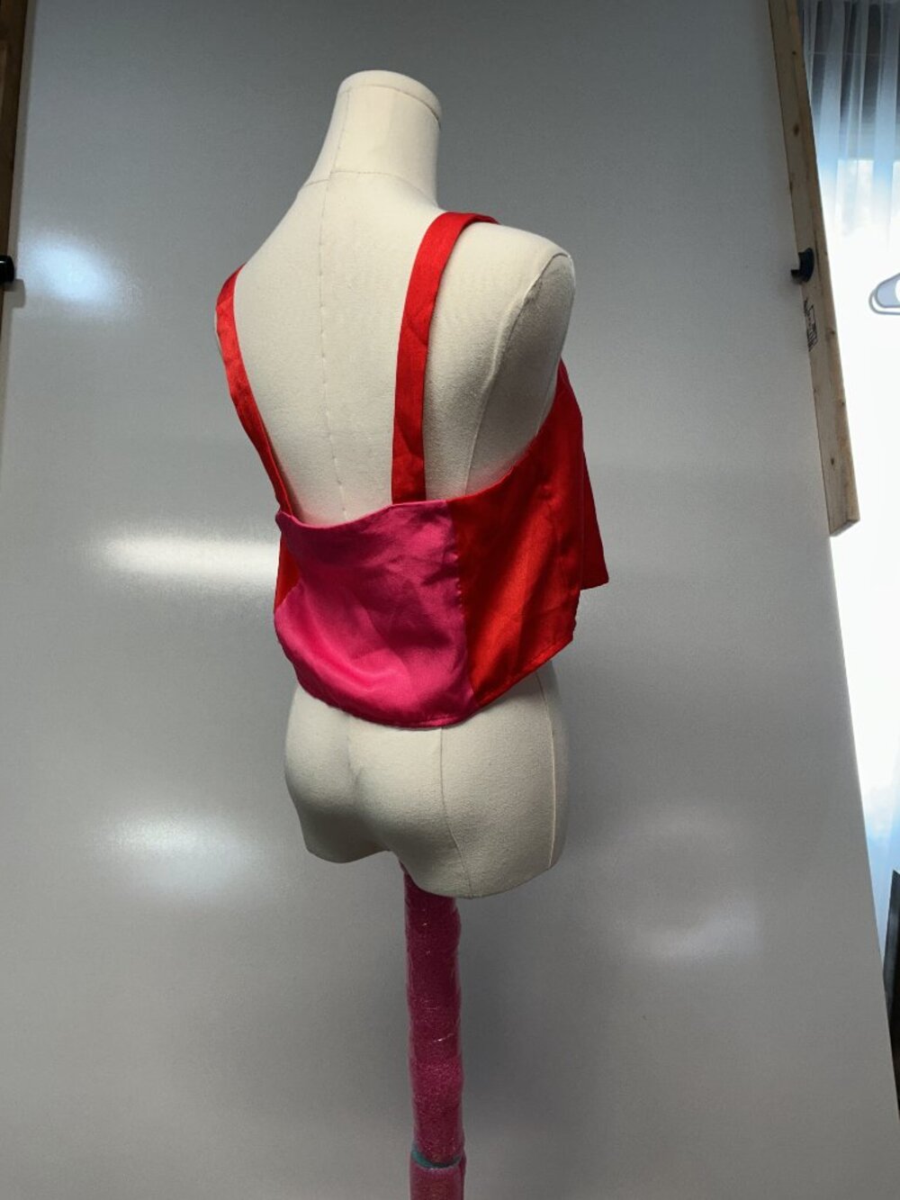 Petal & Pup Lulu M Red Pink Two Piece Maxi Skirt Set Colorblock High Low - Picture 4 of 15